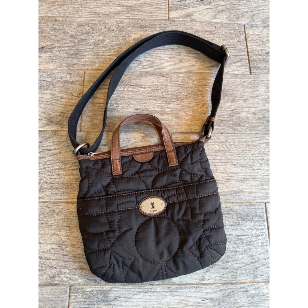 Fossil Crossbody Bagβ Small Black Quilted Nylon Key-Per Floral Strap Womens Tote